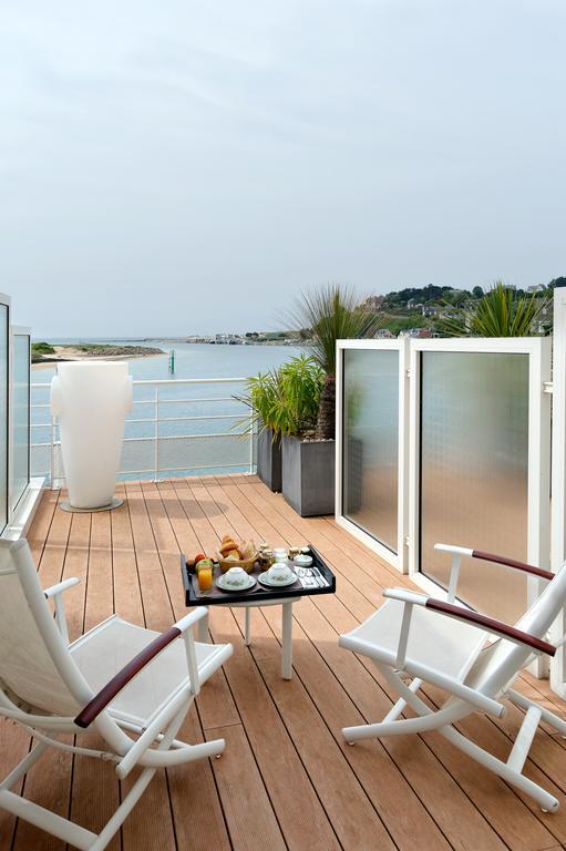 Hotel La Marine Barneville-Carteret Exteriör bild